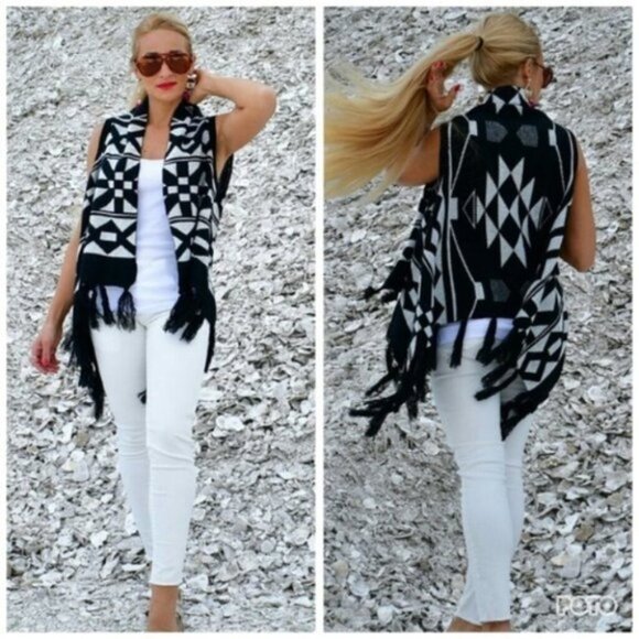 Fringe Open Front Knit Vest - Black - Picture 2 of 5